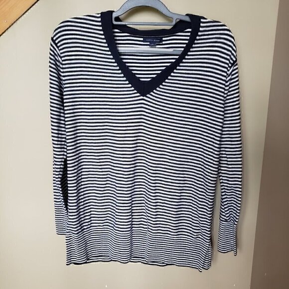 Tommy Hilfiger Ribbed Pullover Sweater Sz M Navy White fine striped like NEW - Picture 1 of 8